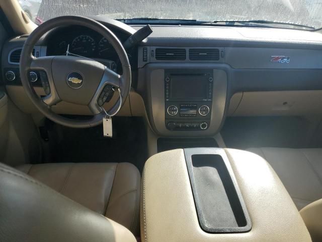 2014 Chevrolet Suburban K1500 LT