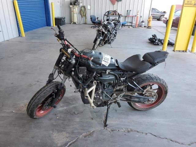 2016 Yamaha FZ07