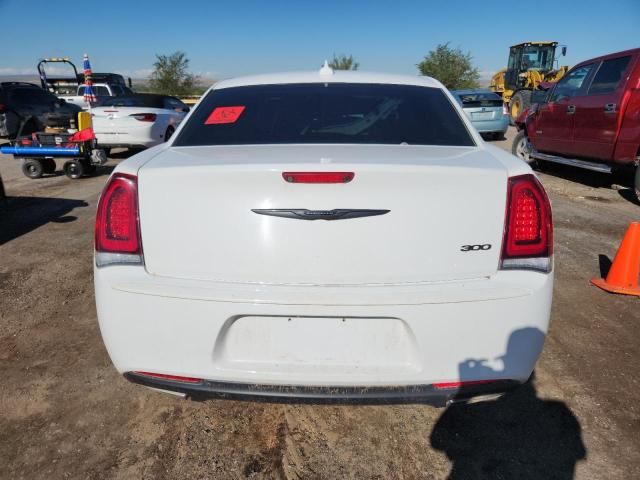 2022 Chrysler 300 Touring