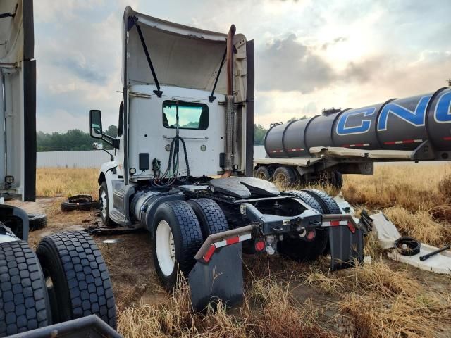 2017 Peterbilt Tractor 2017 Peterbilt 579 Semi Truck