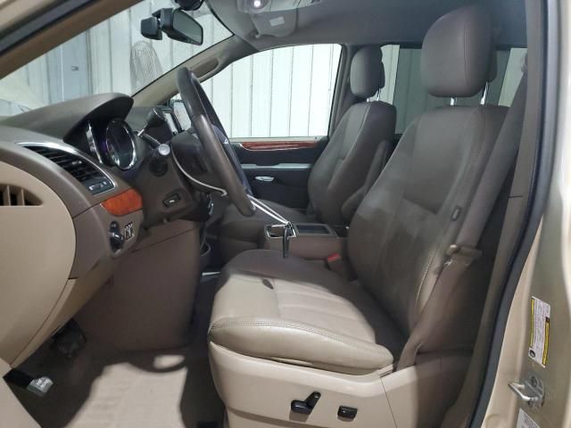 2012 Chrysler Town & Country Touring L