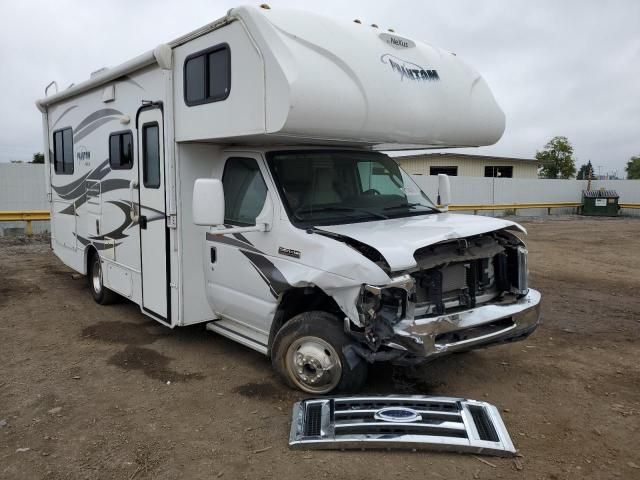 2011 Ford Econoline E350 Super Duty Cutaway Van