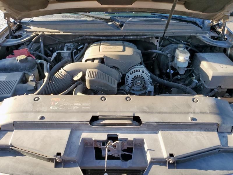 2014 Chevrolet Suburban C1500 LTZ