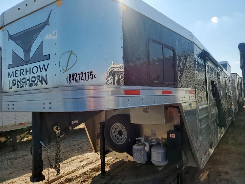 2024 Merhow Longhorn Horse Trailer