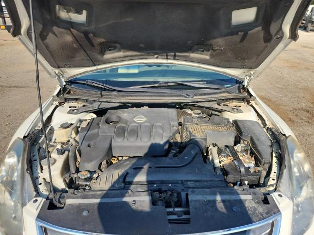 2010 Niss Altima