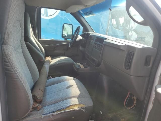 2007 GMC Savana Cutaway G3500