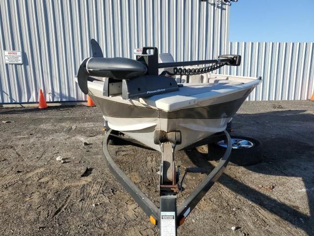 1999 Sylvan Expedition Boat-Boat