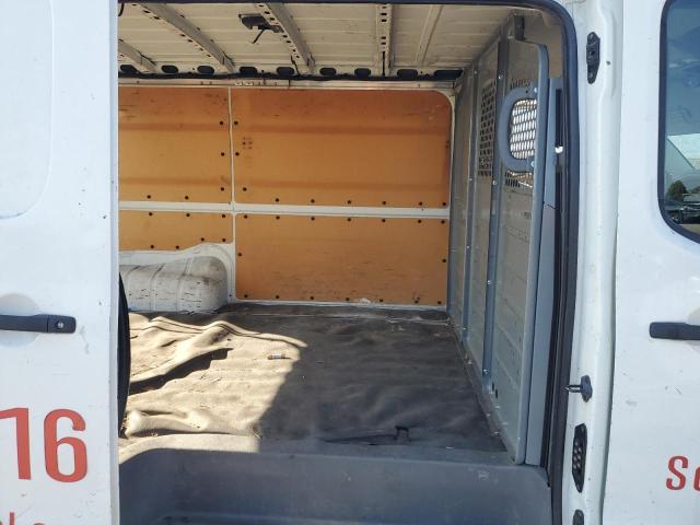 2015 Niss NV 2500 HD SV