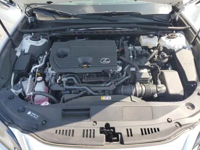 2025 Lexus ES 300H Base