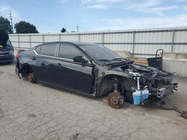2020 Nissan Altima SR