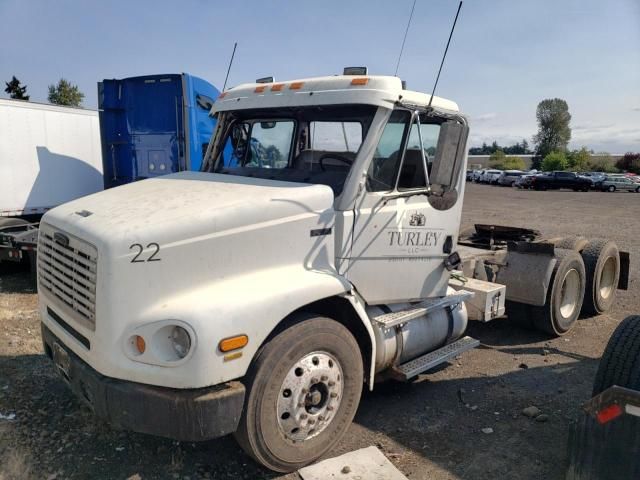 2000 Freightliner FL112 Semi Truck