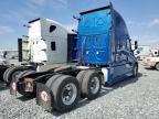 2019 Freightliner Cascadia 126 Semi Truck