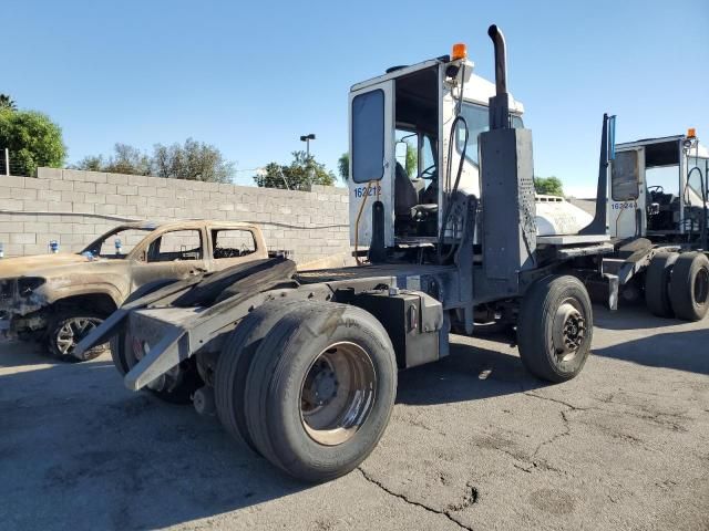 2016 Kalmar 2016 Ottawa Yard Tractor Yard DOG-SKIDDERS, Yard