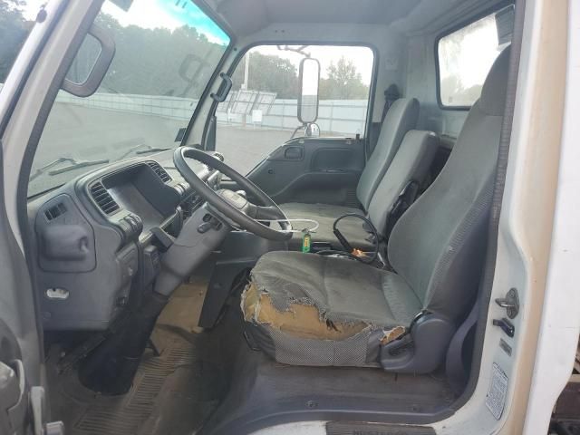 2004 Isuzu NPR