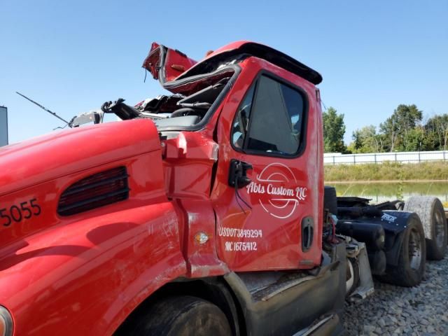 2016 Freightliner Cascadia 113 Semi Truck
