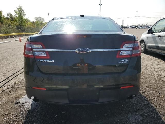 2018 Ford Taurus SEL