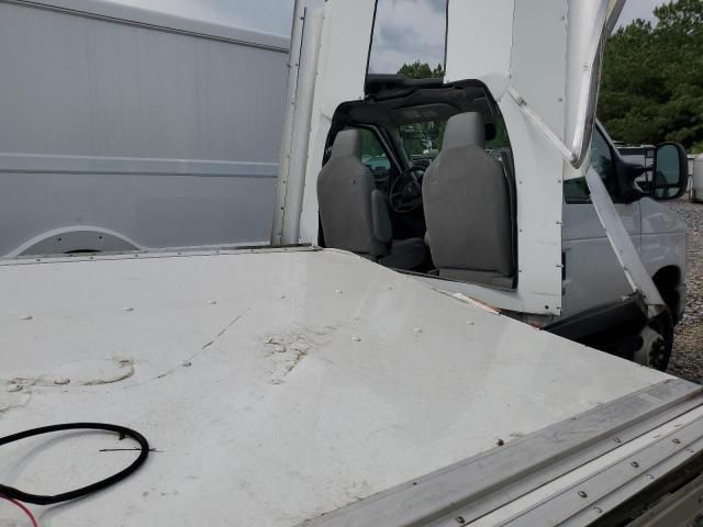 2024 Ford Econoline E450 Super Duty Cutaway Van