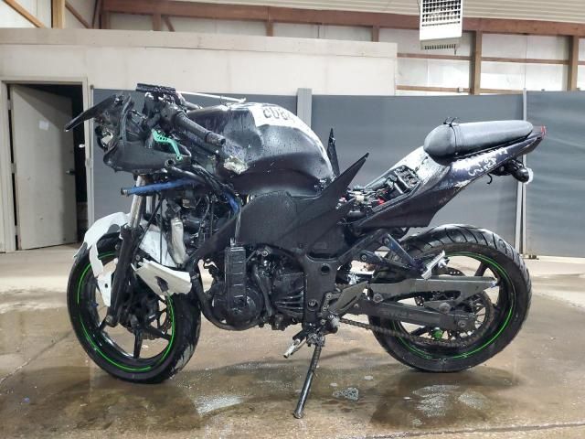 2010 Kawasaki EX250 J