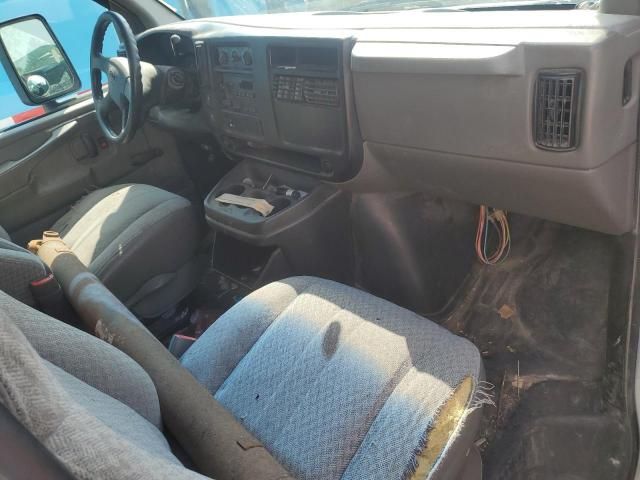 2007 GMC Savana Cutaway G3500