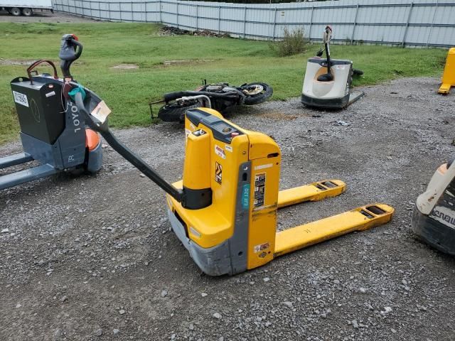 2020 Toyota 2020 Crown Electric Pallet Jack-Pallet Jack