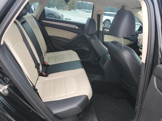 2015 Volkswagen Passat SE