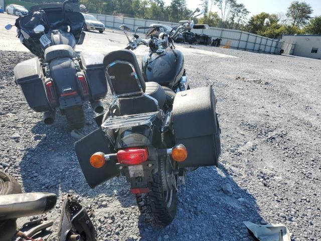 2001 Honda VF750 C