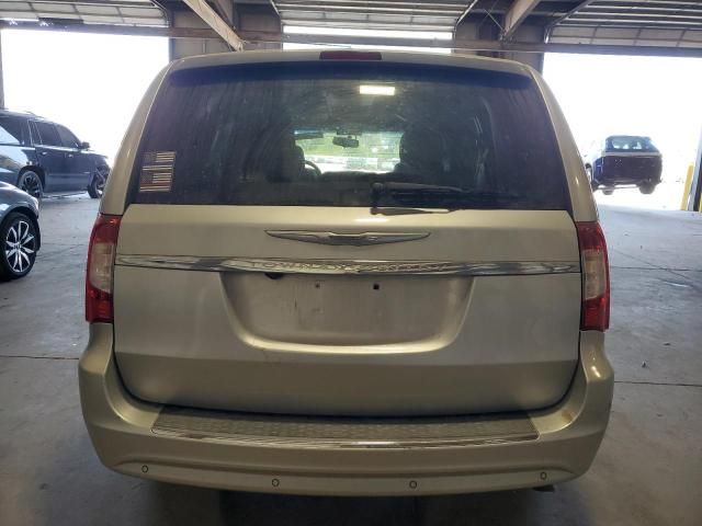 2011 Chrysler Town & Country Touring L