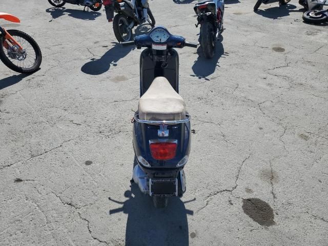 2009 Vespa LX 150