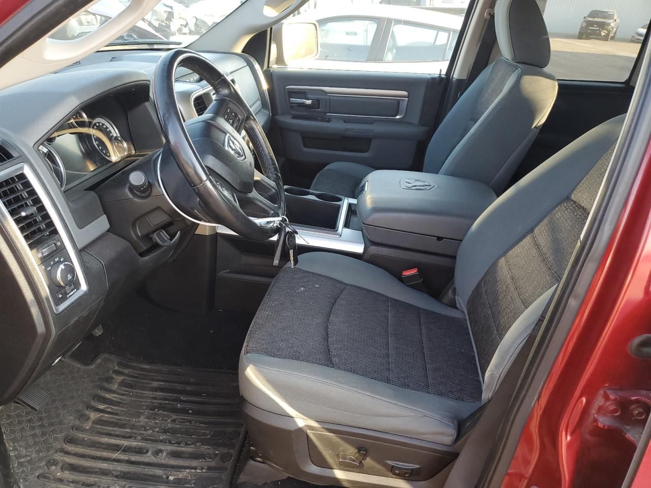 2014 Dodge Ram 1500 slt