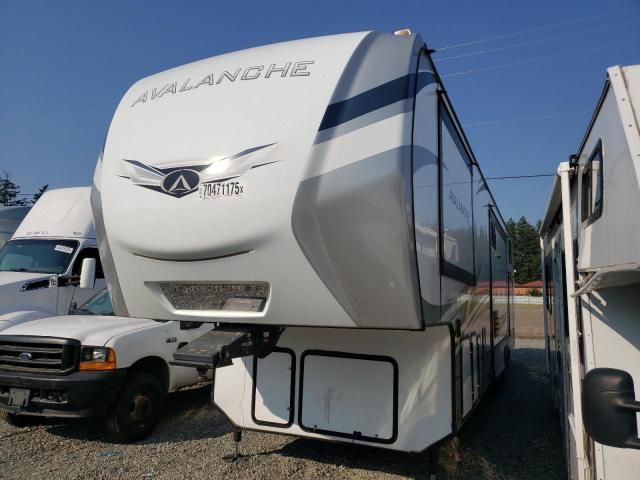 2022 Keystone Challenger Avalanche