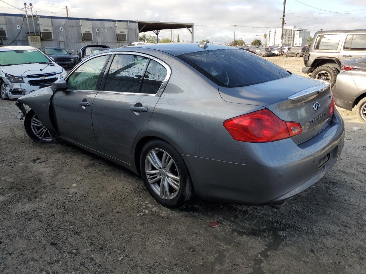 2013 Infinity G37 Base