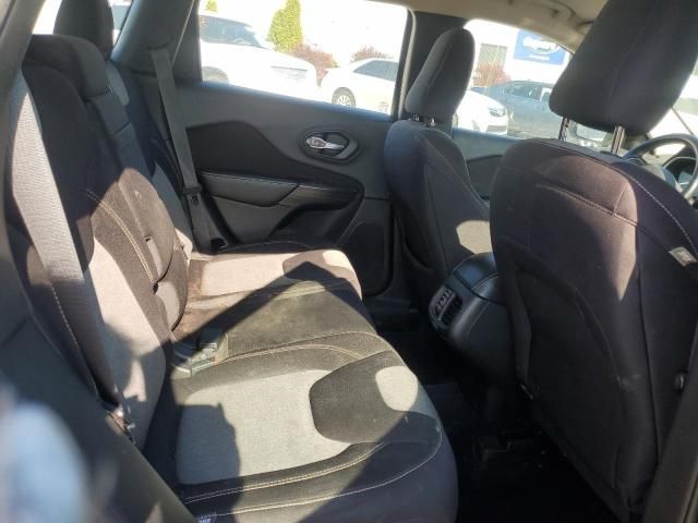 2015 Jeep Cherokee Sport