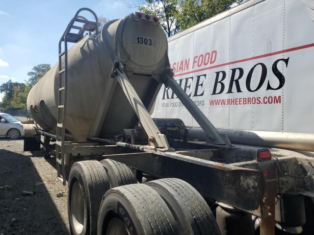 1995 Heil Pneumatic DRY Bulk Trailer