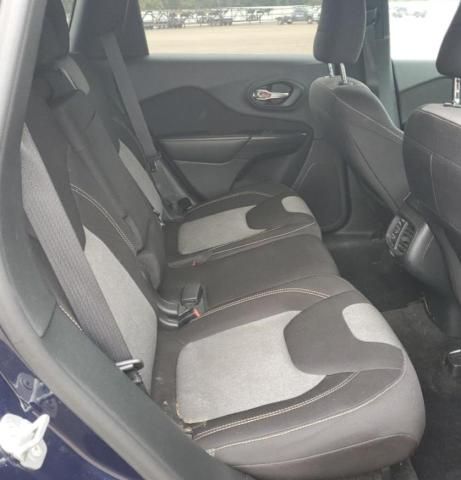 2015 Jeep Cherokee Sport