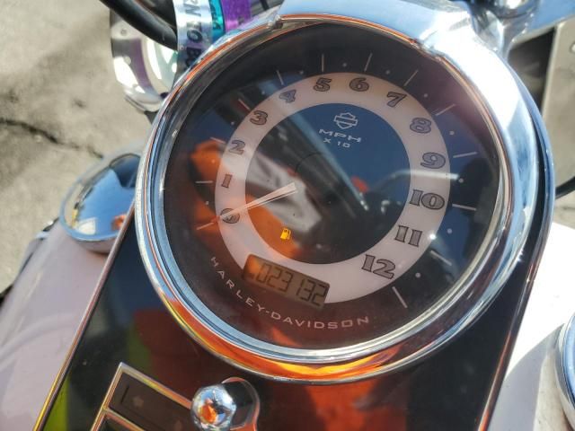 2016 Harley-Davidson Flstn Softail Deluxe