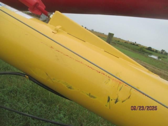 2022 Westfield MKX13-84-Grain Auger