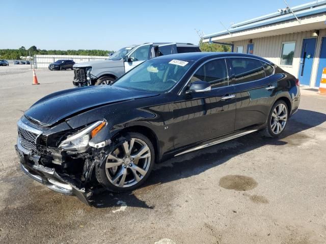 2016 Infiniti Q70 3.7