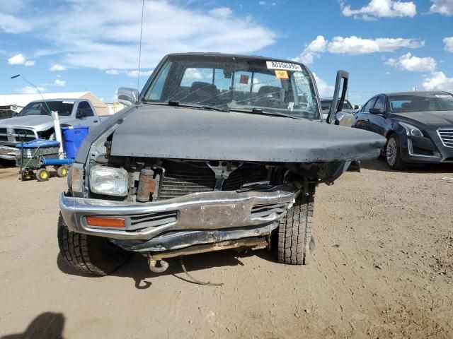 1993 Nissan Truck King Cab SE