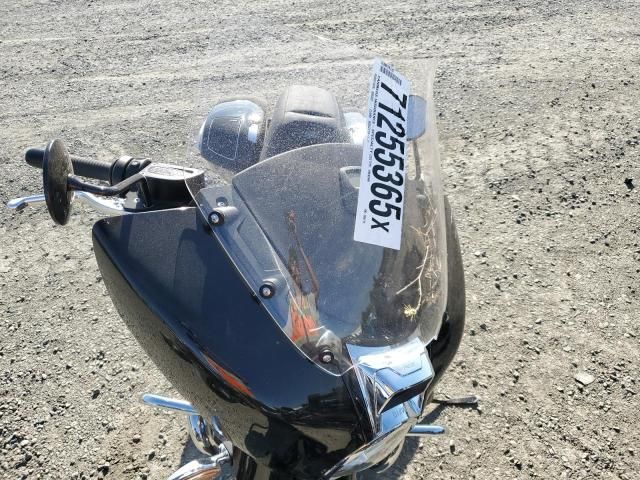 2023 BMW R18 B