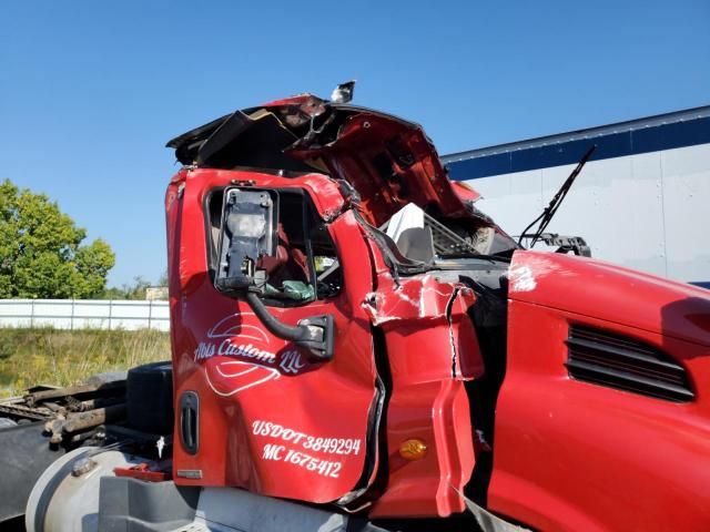 2016 Freightliner Cascadia 113 Semi Truck