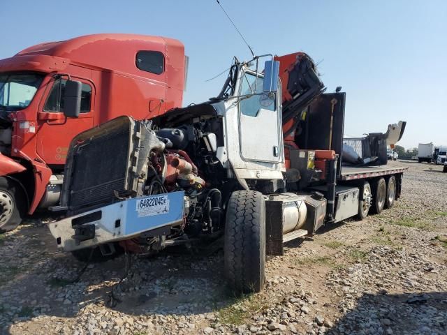 2015 Kenworth T800 Crane Truck