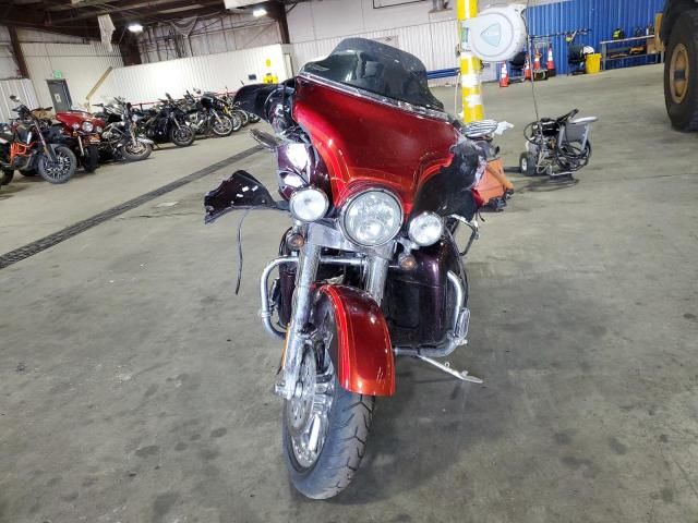 2009 Harley-Davidson FLHTCUSE4