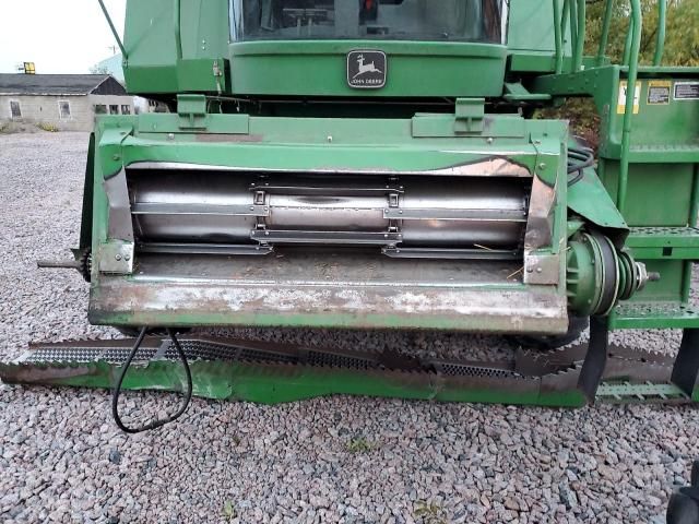 1995 John Deere 9600-Agriculture Tractor