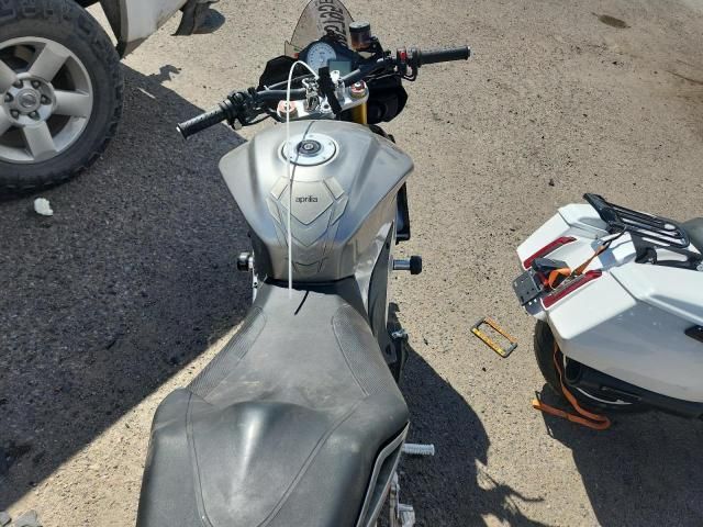 2016 Aprilia Tuono V4 1100 RR