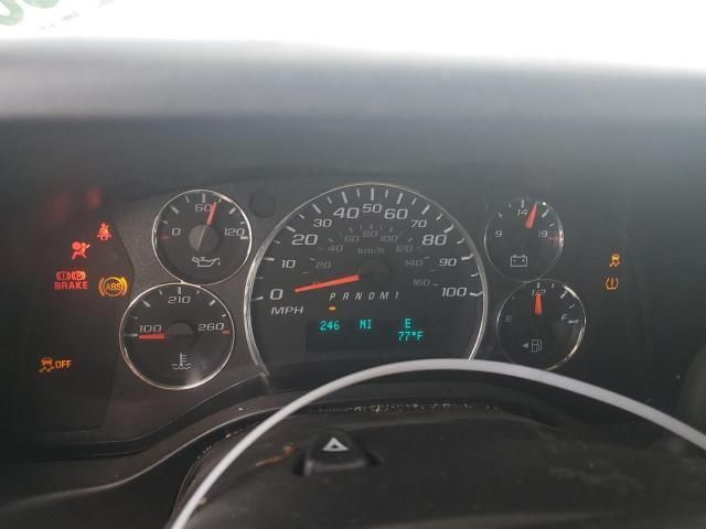 2023 GMC Savana Cargo 3500 13
