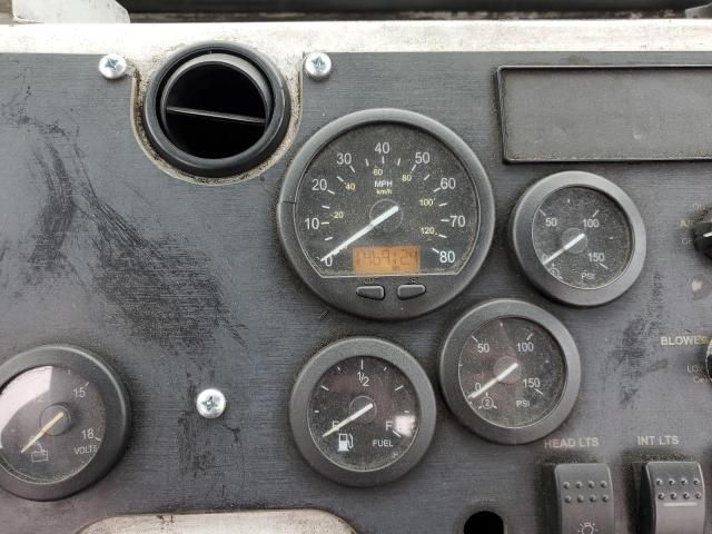 2011 Capacity TJ5000-Yard Truck
