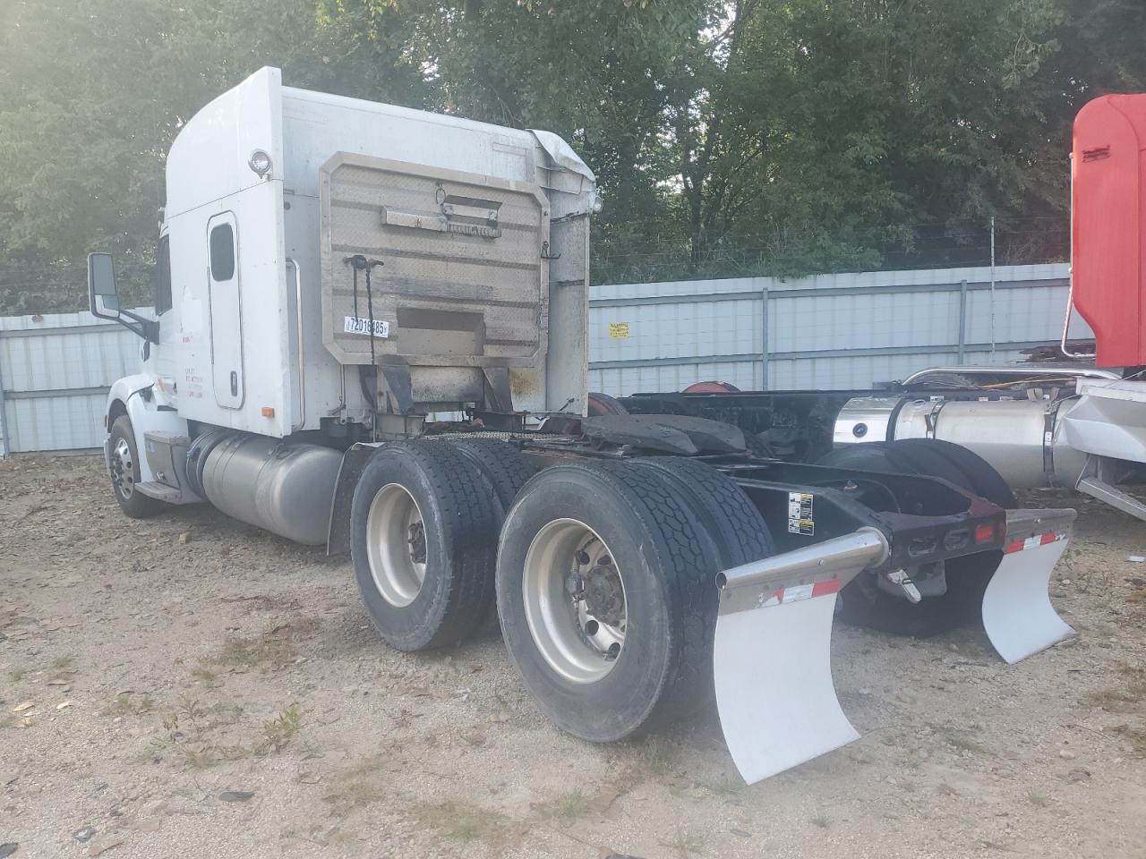 2019 Peterbilt 579 Semi Truck