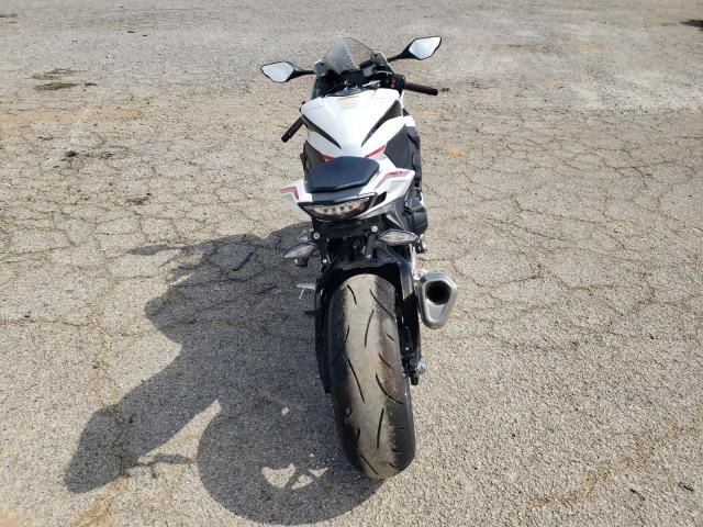 2025 Honda CBR1000 RR