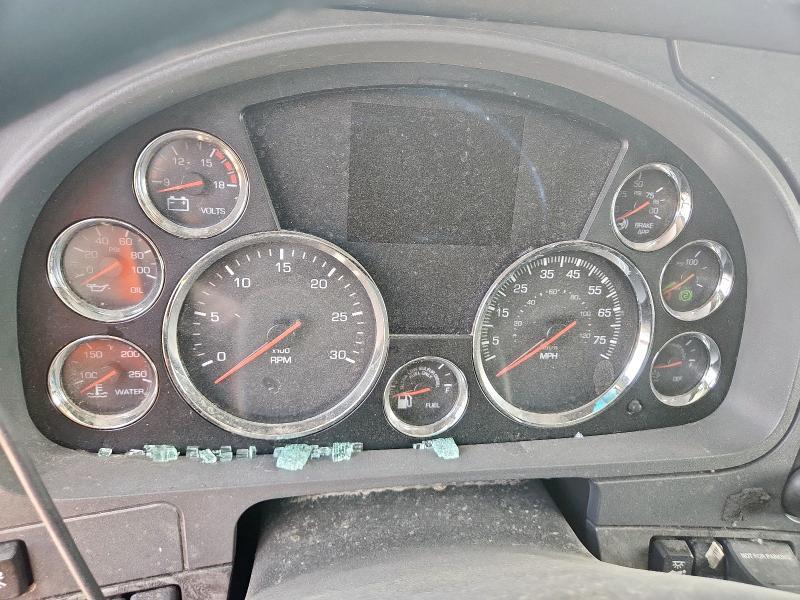 2020 Kenworth W990 Semi Truck