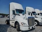 2015 Kenworth T680 Semi Truck